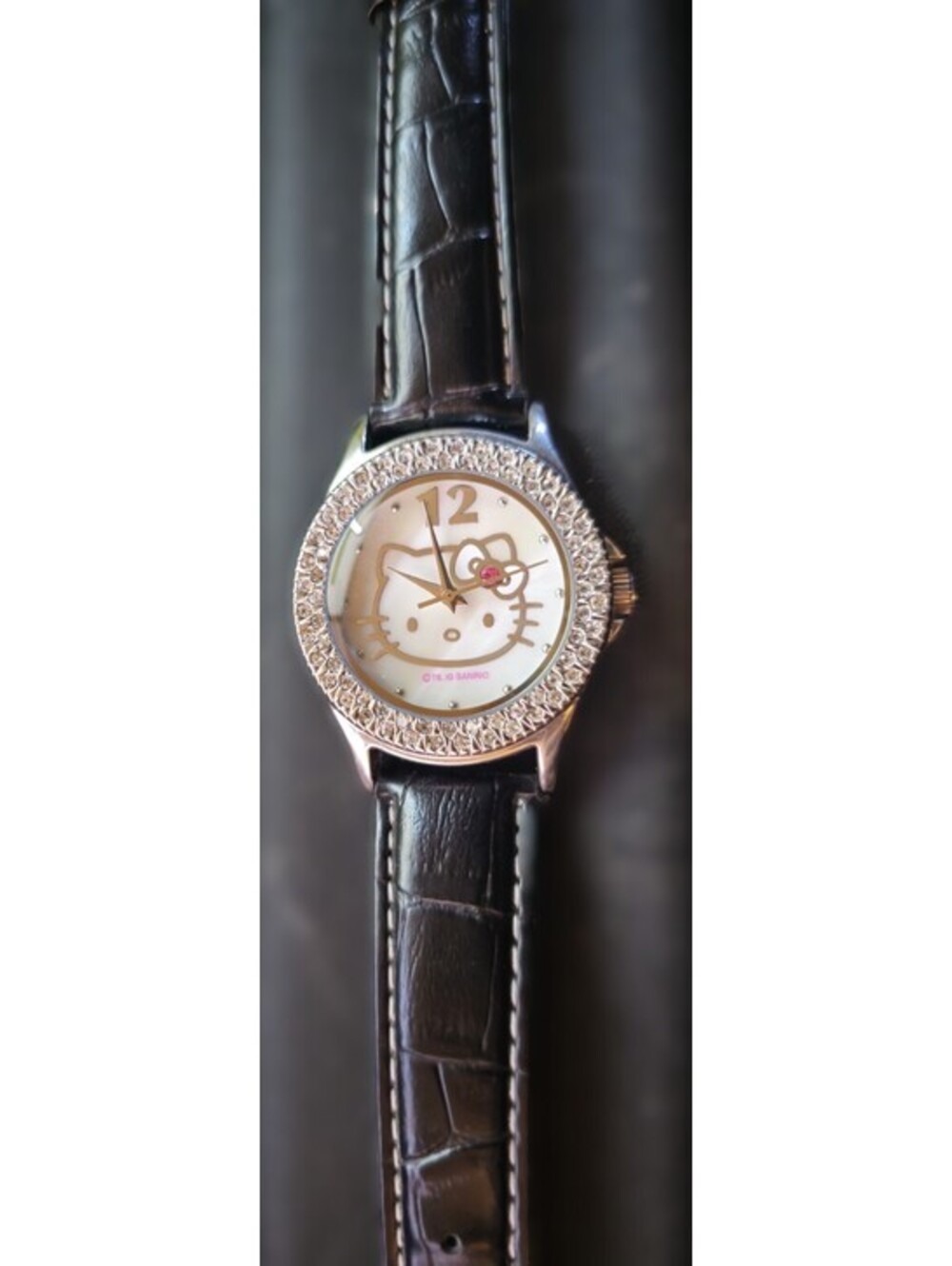 Sanrio Hello Kitty HK927D Silver Tone Case Quartz Analog Ladies Watch. New Batt.